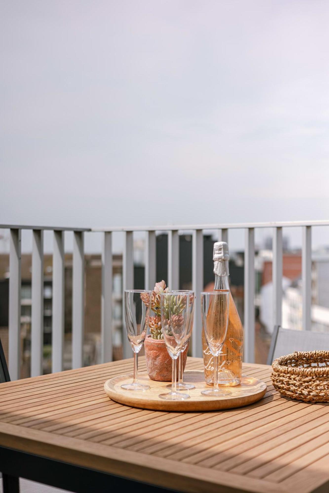 Huswell - Cozy Seaside With Terrace In * Oostende