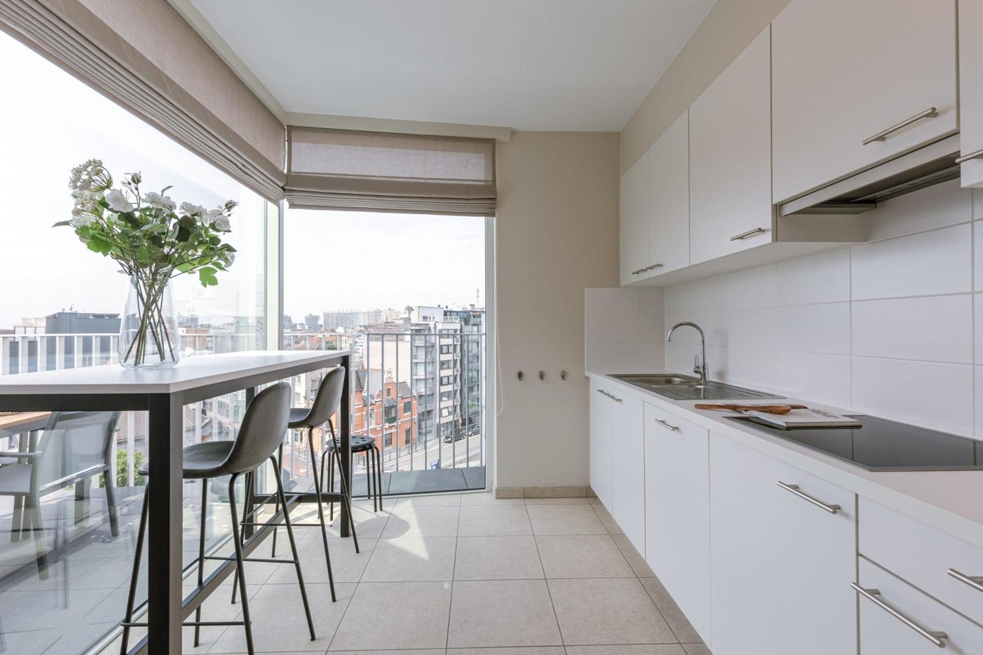 Huswell - Cozy Seaside With Terrace In Appartement Oostende
