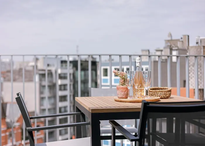 Huswell - Cozy Seaside Apartment With Terrace In Central Oostende